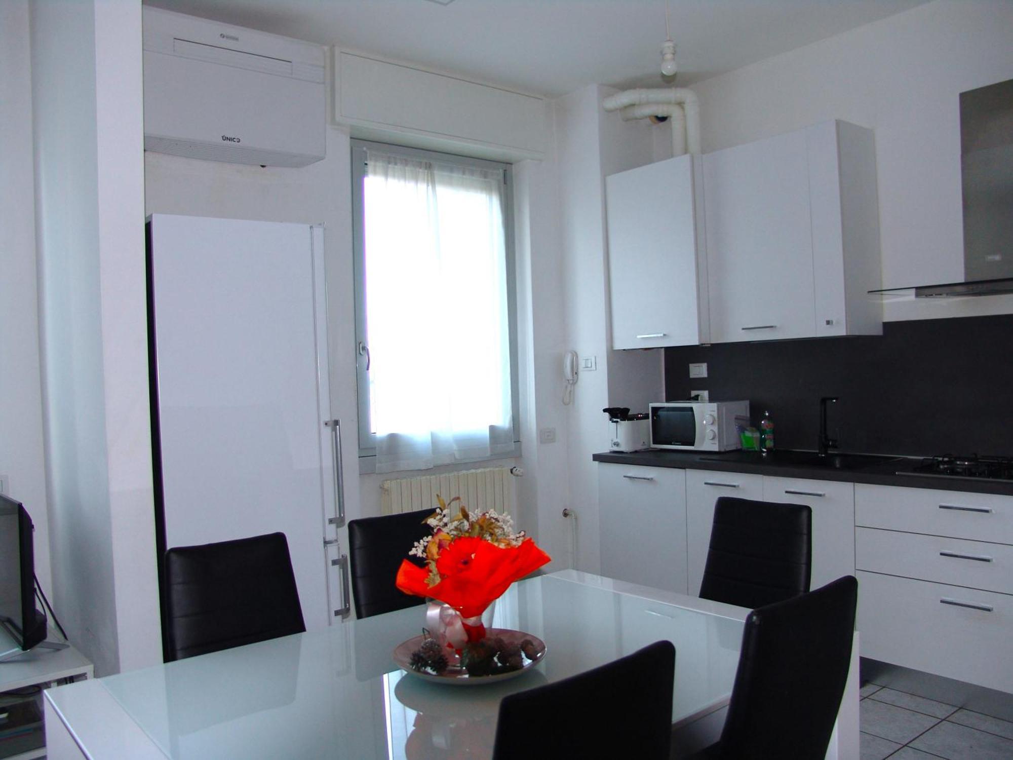 Modern Apartment Luci & Stelle Near Lake Como 尼比翁诺 外观 照片