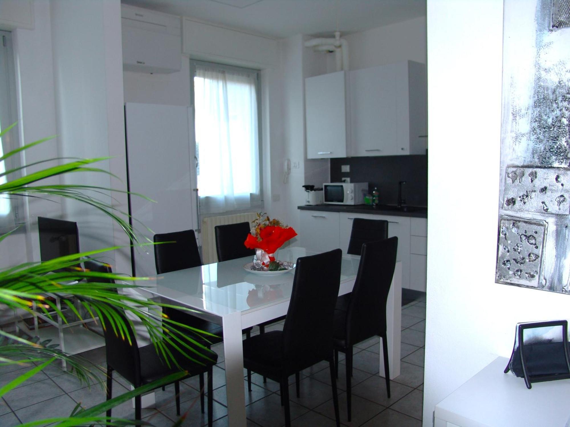 Modern Apartment Luci & Stelle Near Lake Como 尼比翁诺 外观 照片