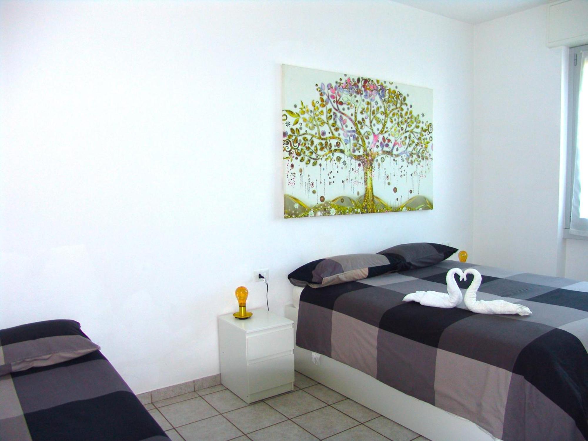 Modern Apartment Luci & Stelle Near Lake Como 尼比翁诺 外观 照片